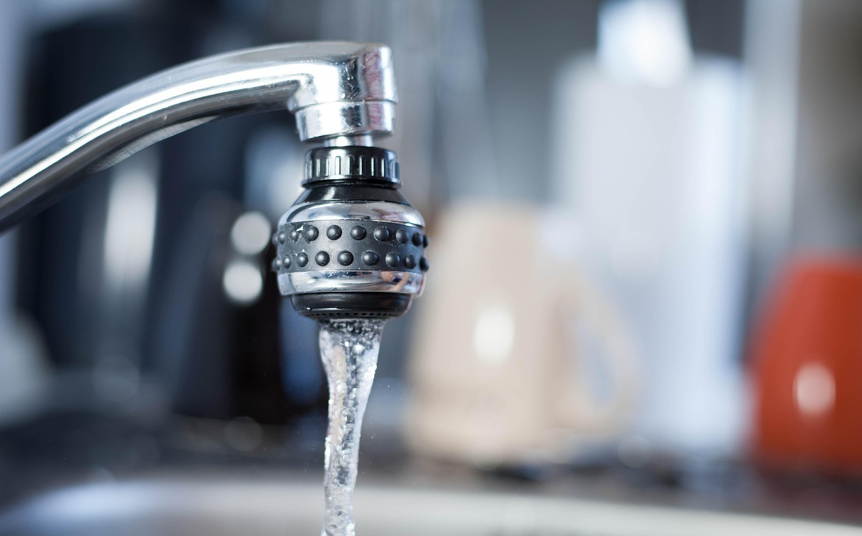 Aquanet zapowiada na środę przerwę w dostawie wody. "Prosimy o przygotowanie zapasów wody."