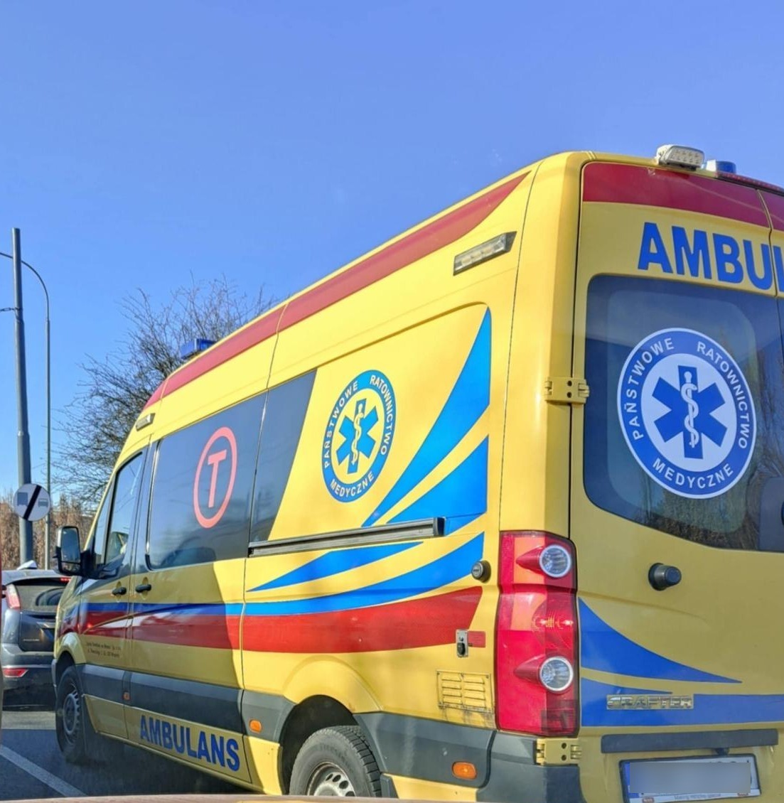 Koszmarny wypadek przy pracy. Maszyna rolnicza wciągnęła mężczyznę