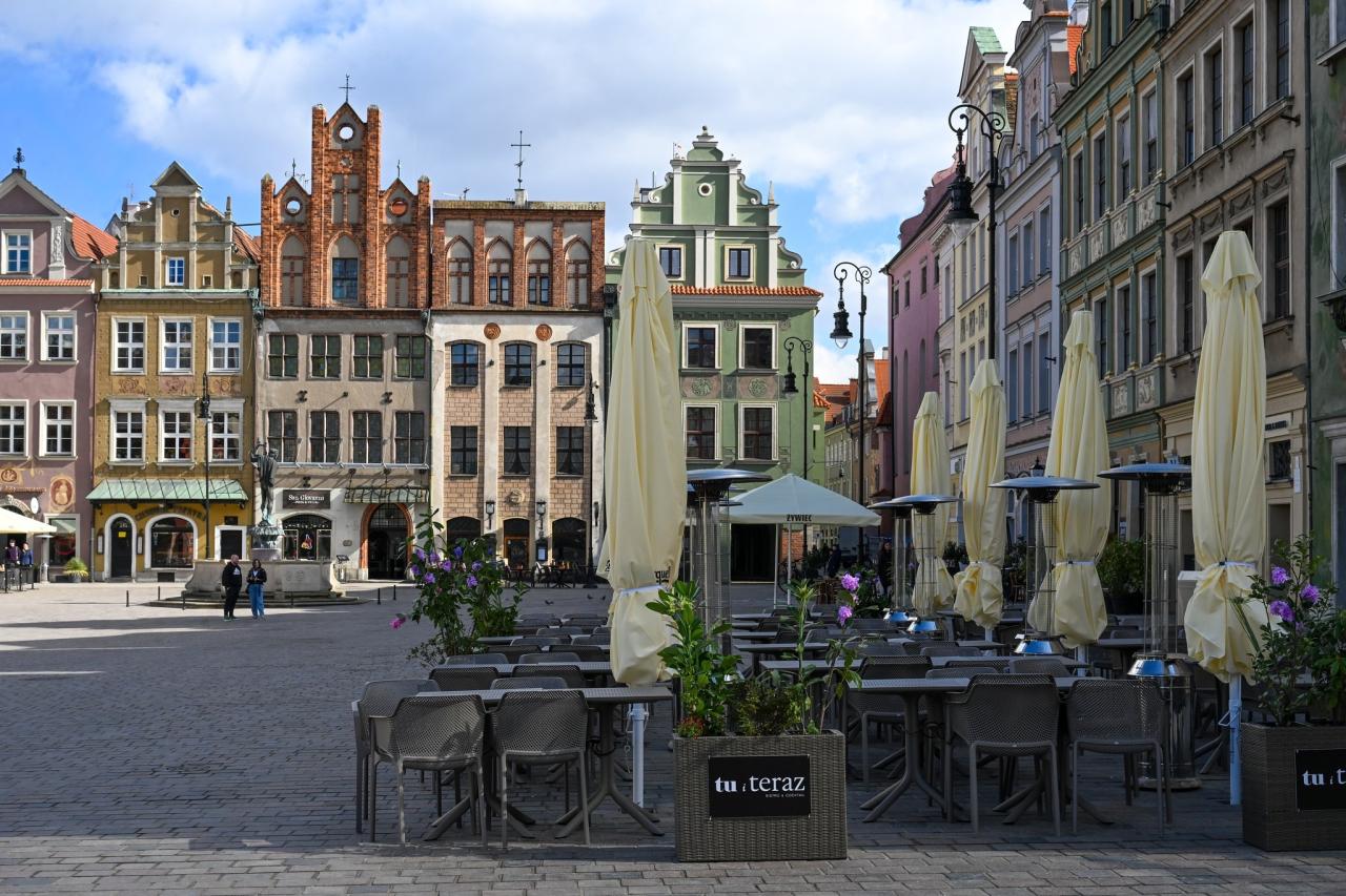 Jacek Jaśkowiak zachęca do korzystania z ogródków gastronomicznych na Starym Rynku