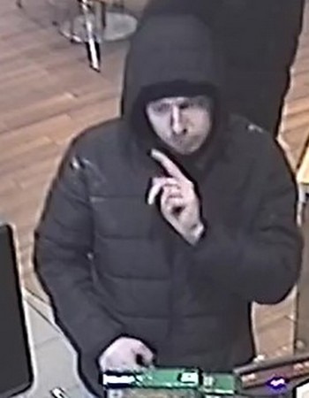 Policjanci szukają tego mężczyzny. Rozpoznajesz?