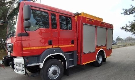 Gęsty, ciemny dym nad miastem w regionie. Udało się zlokalizować źródło ognia