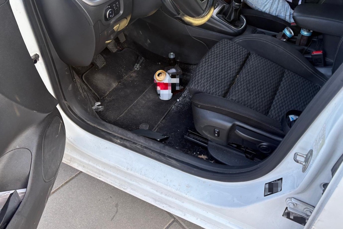 Opel jechał zygzakiem, zareagował świadek. Kierowca wydmuchał ponad 2 promile