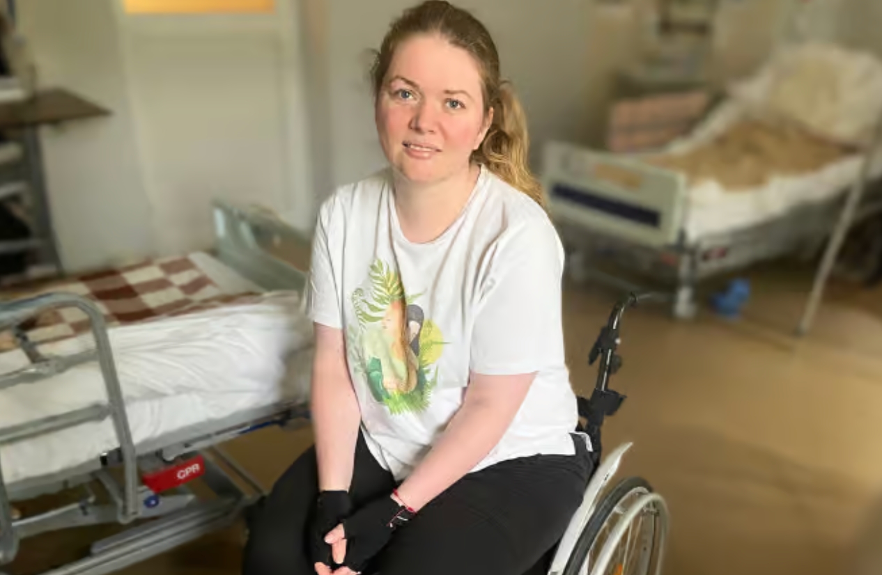 Z dnia na dzień przestała chodzić. Jest dla niej nadzieja, ale potrzeba pieniędzy na leczenie