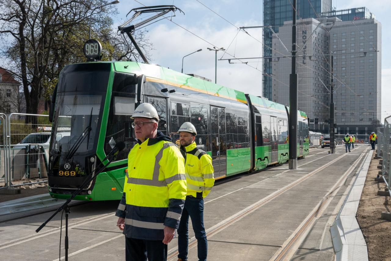 Na istotną trasę w Poznaniu wracają tramwaje. Będą przejeżdżały przez plac budowy