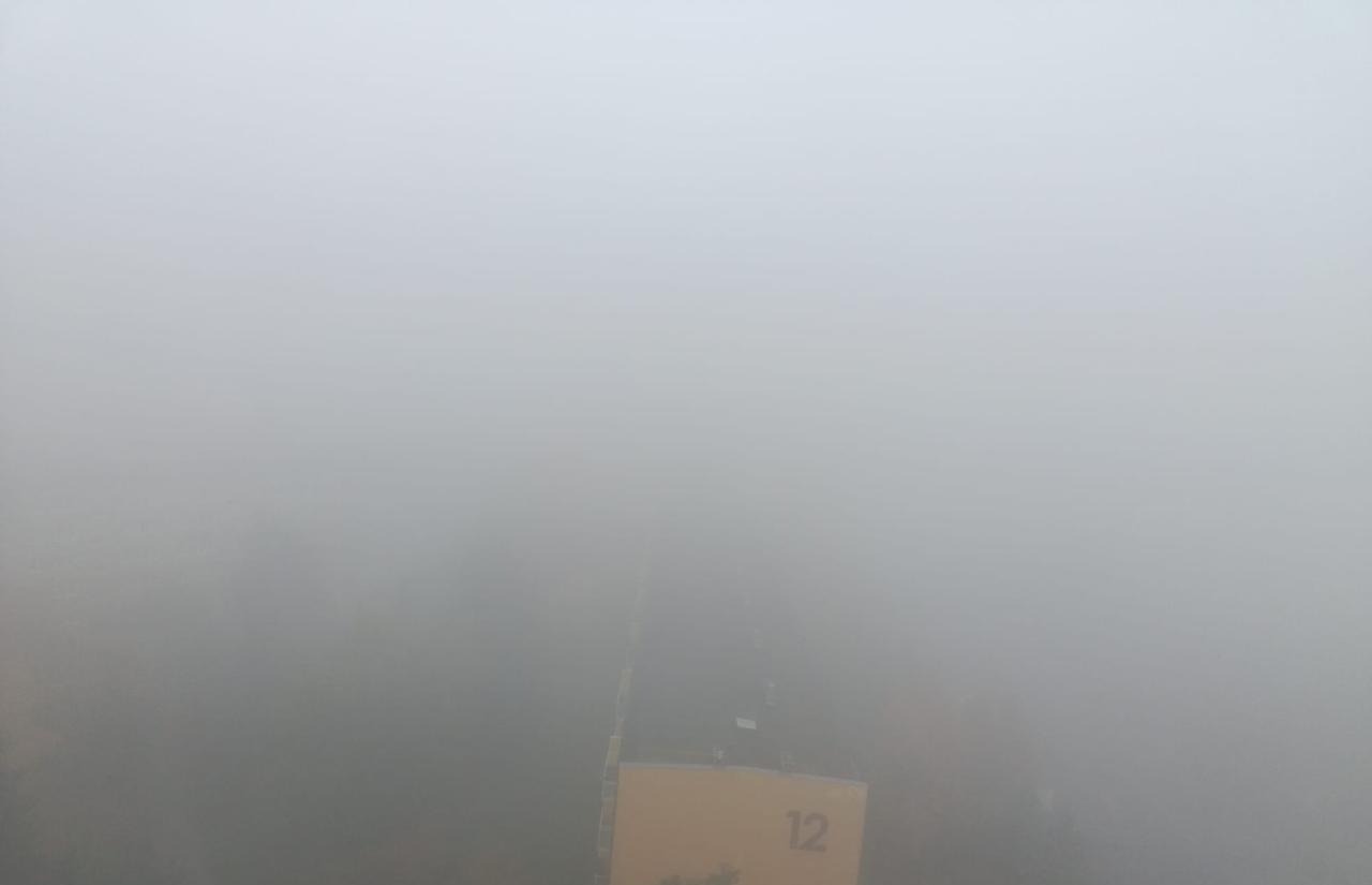 Gęste mgły w Poznaniu i okolicach, może być ślisko!