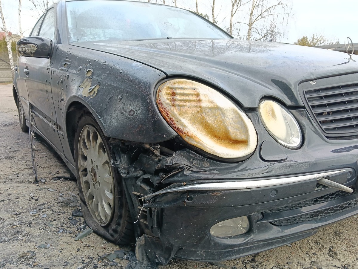 Wzniecił ogień, przez który spłonęły samochody i traktor. Policjanci ustalili podpalacza