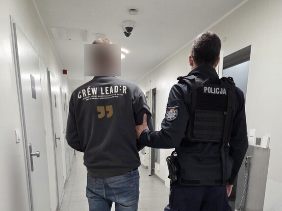 Akcja policji w jednym z hoteli w regionie. Zatrzymano jednego z gości