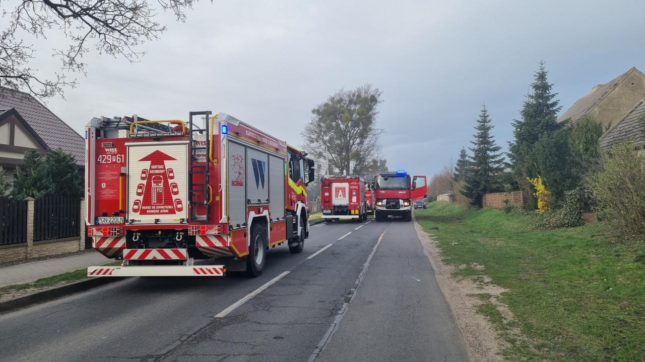 Duży pożar w regionie. Z ogniem walczy kilkanaście strażackich zastępów