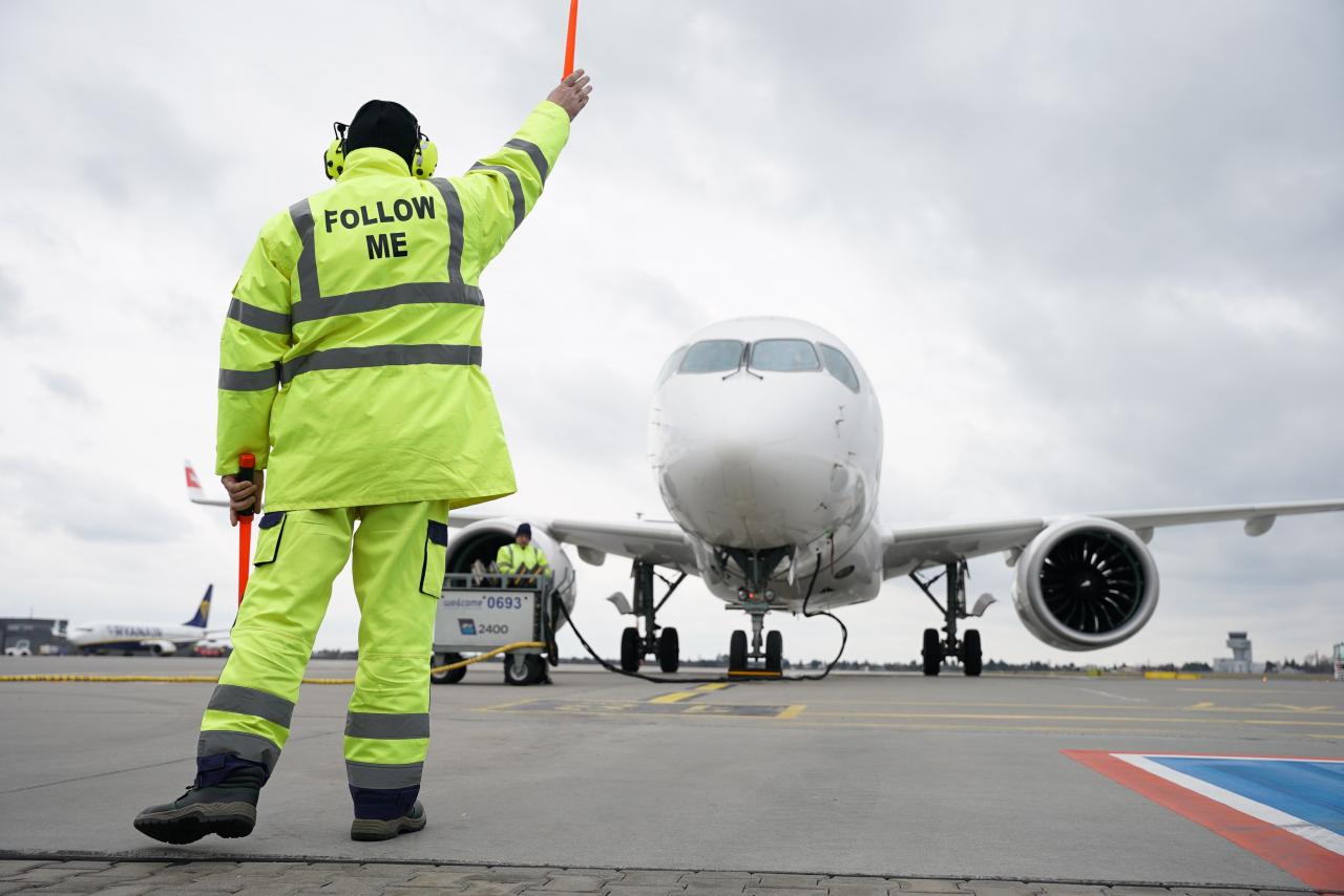 Zmiany na poznańskim lotnisku. Wprowadzają ciszę nocną, loty będą ograniczone do minimum