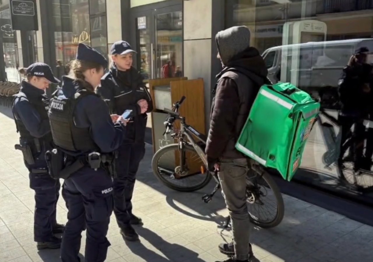 Kontrolowali elektryczne "rowery" w centrum. Posypały się mandaty