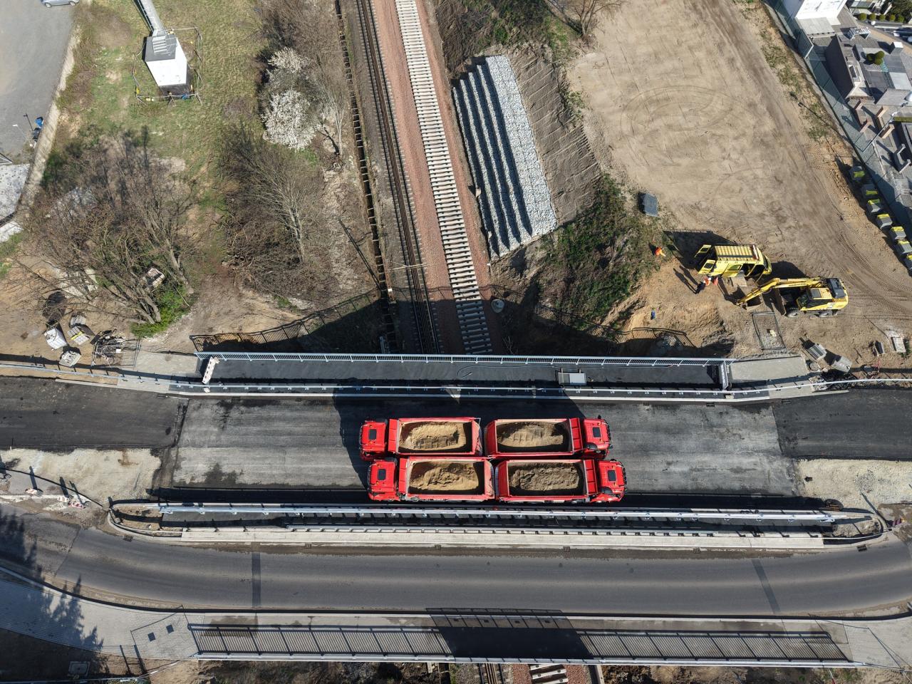 Nowy wiadukt pod Poznaniem w końcowym etapie prac. Dziś przeprowadzono istotny test