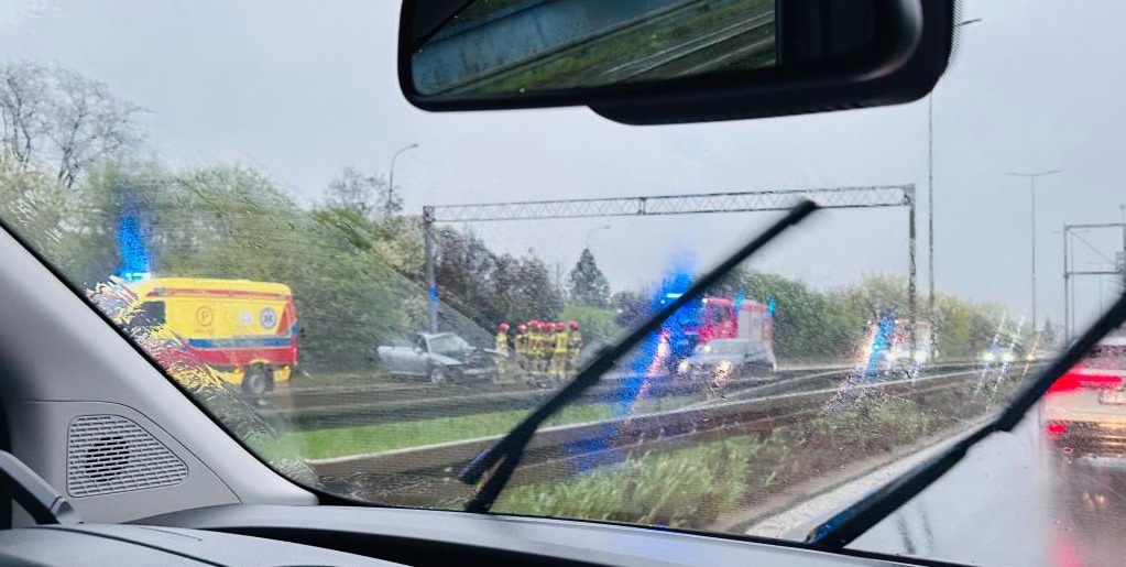 Akcja służb na Dąbrowskiego. Duże korki!