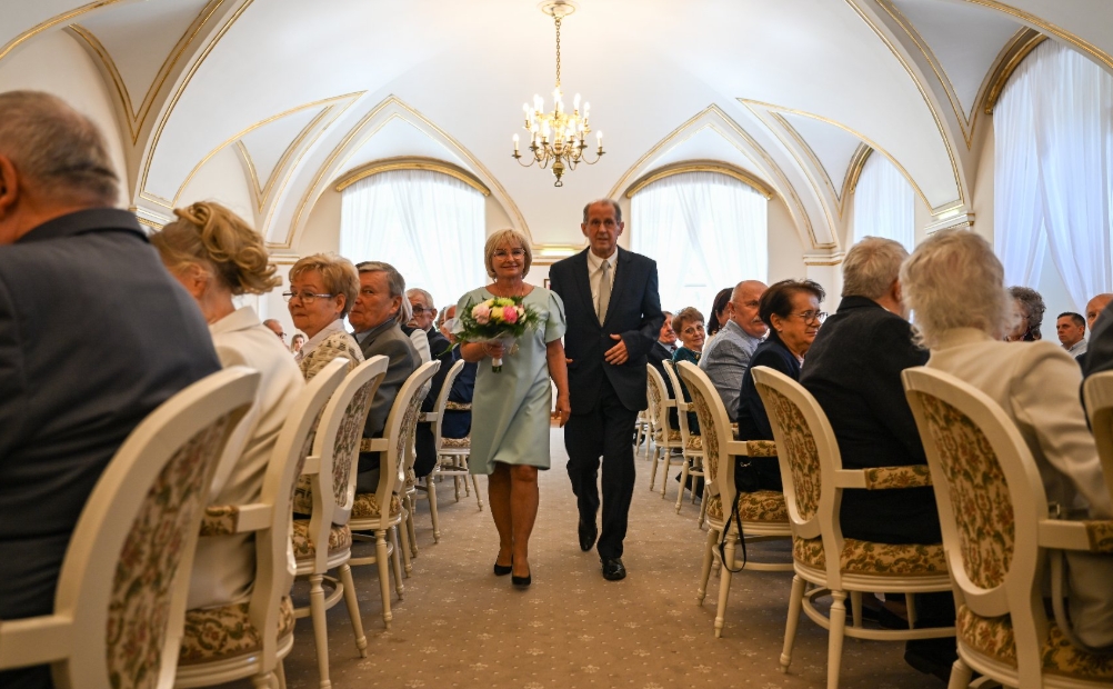 Ponad 40 par odebrało w Urzędzie Miasta medale za długoletnie pożycie małżeńskie! "Przeżyli ze sobą ponad 50 lat!"