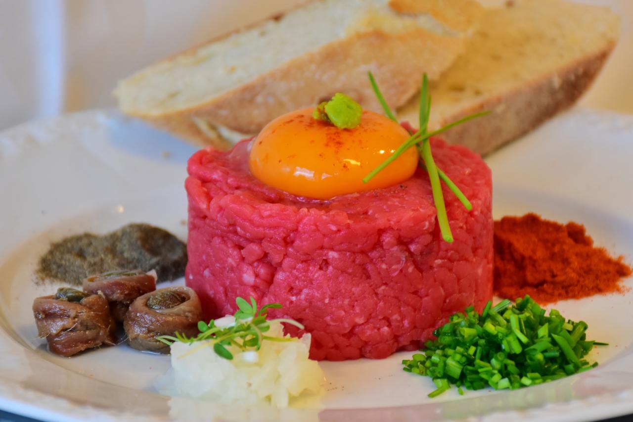 Salmonella w mięsie ze znanego dyskontu!