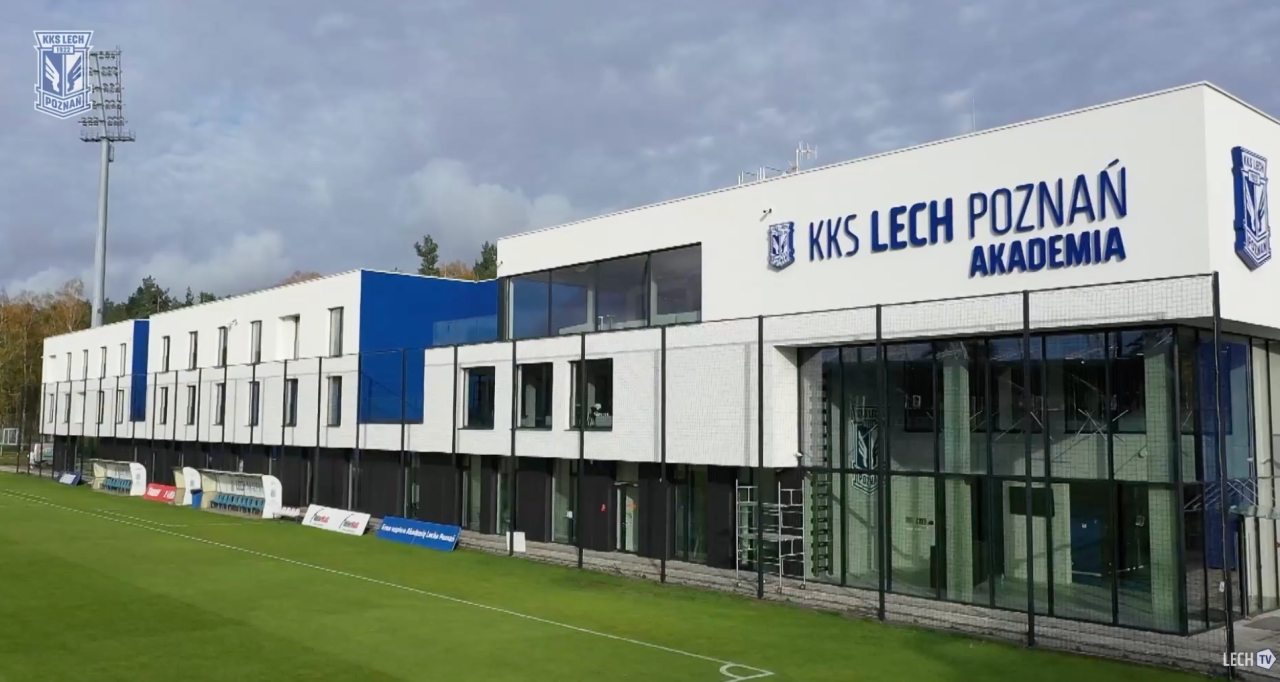 Skandal w akademii Lecha Poznań. Trener nagrywał zawodników pod prysznicem