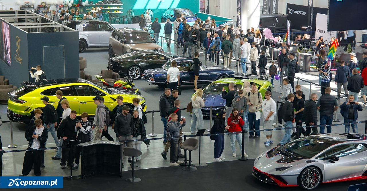 Luksusowe auto zniknęło z terenu MTP?