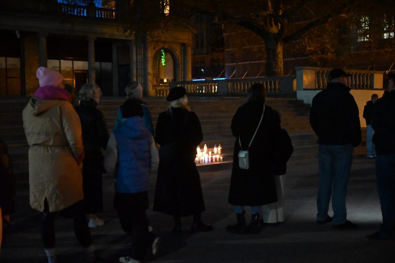 Hołd dla Łukasza Litewki w Poznaniu. Zapłonęły znicze