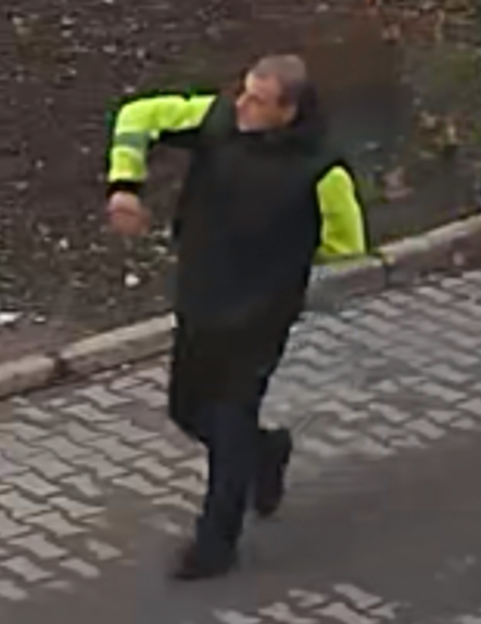 Policjanci publikują wizerunek i szukają tego mężczyzny. Rozpoznajesz?