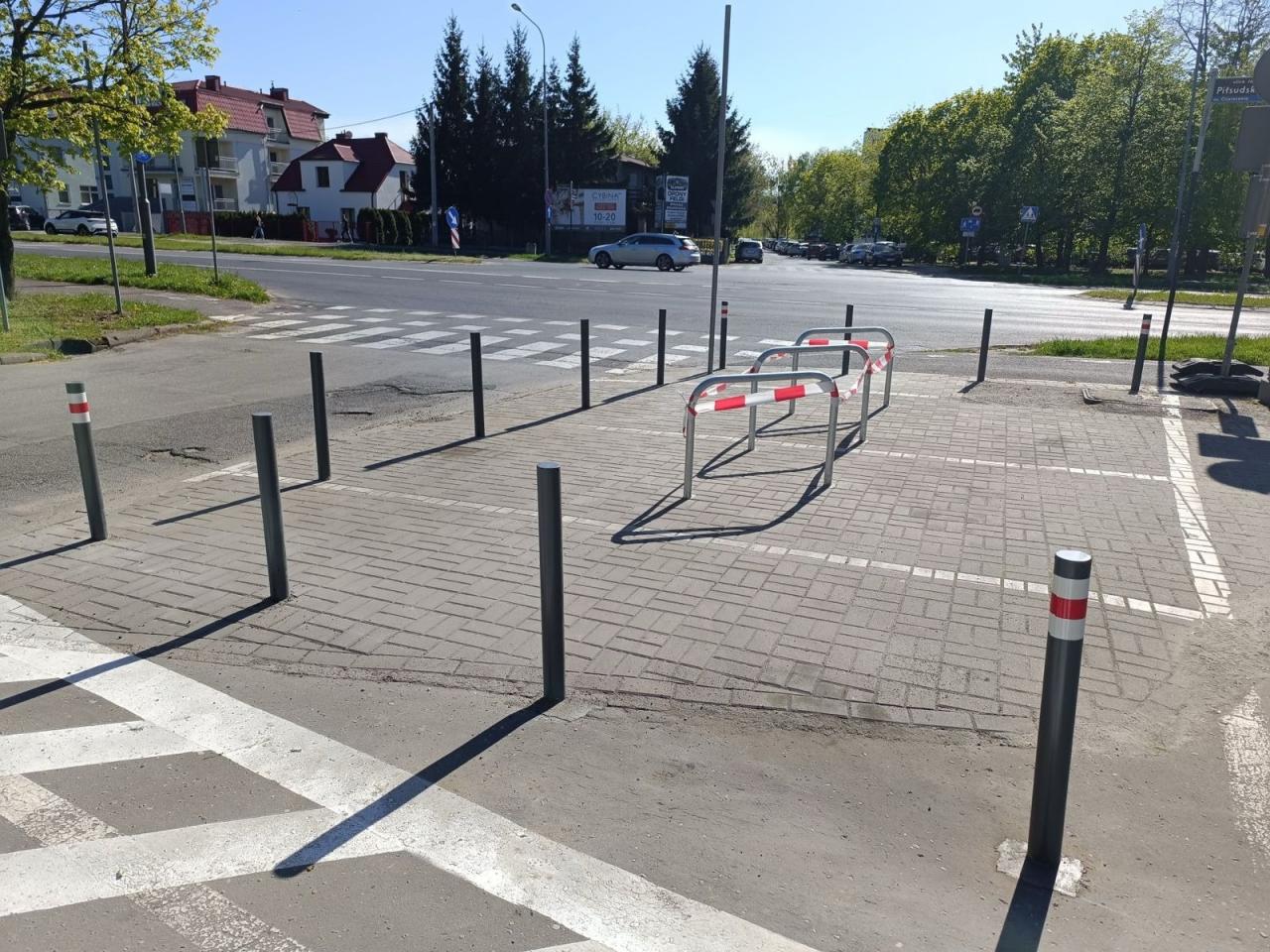 Mieszkaniec krytycznie o zmianach wprowadzanych na poznańskim osiedlu. "Szykuje się piekło dla pieszych"