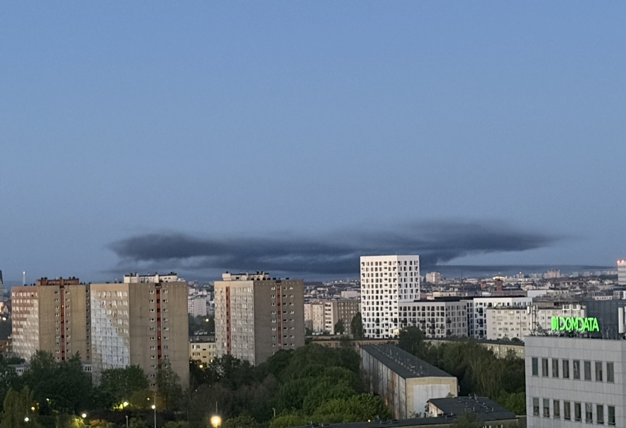 Kłęby dymu nad Poznaniem