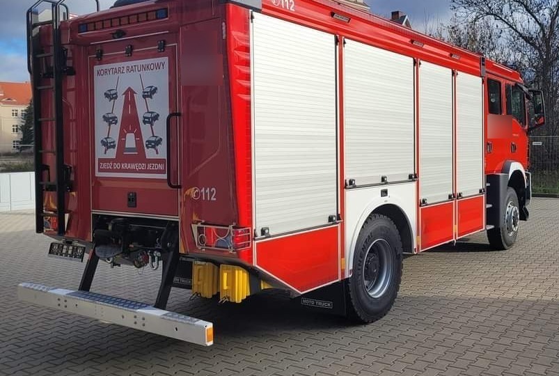Wypadek na DK92. Ranna trafiła do szpitala. Tworzy się spory korek