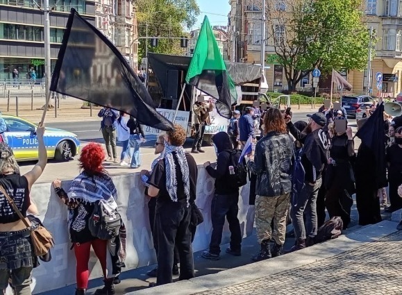Rozbrat organizuje pikietę przed Komendą Miejską Policji w Poznaniu. "Spontaniczna pikieta przeciwko brutalności i przemocy policyjnej."