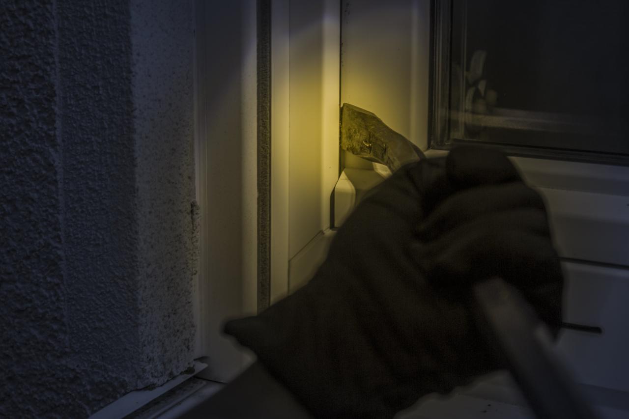 Niepokojące doniesienia o serii włamań do domów w regionie. Jest komunikat policji