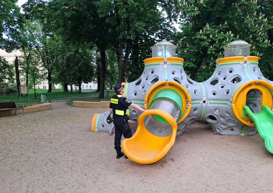 Poznańskie place zabaw pod lupą strażników miejskich