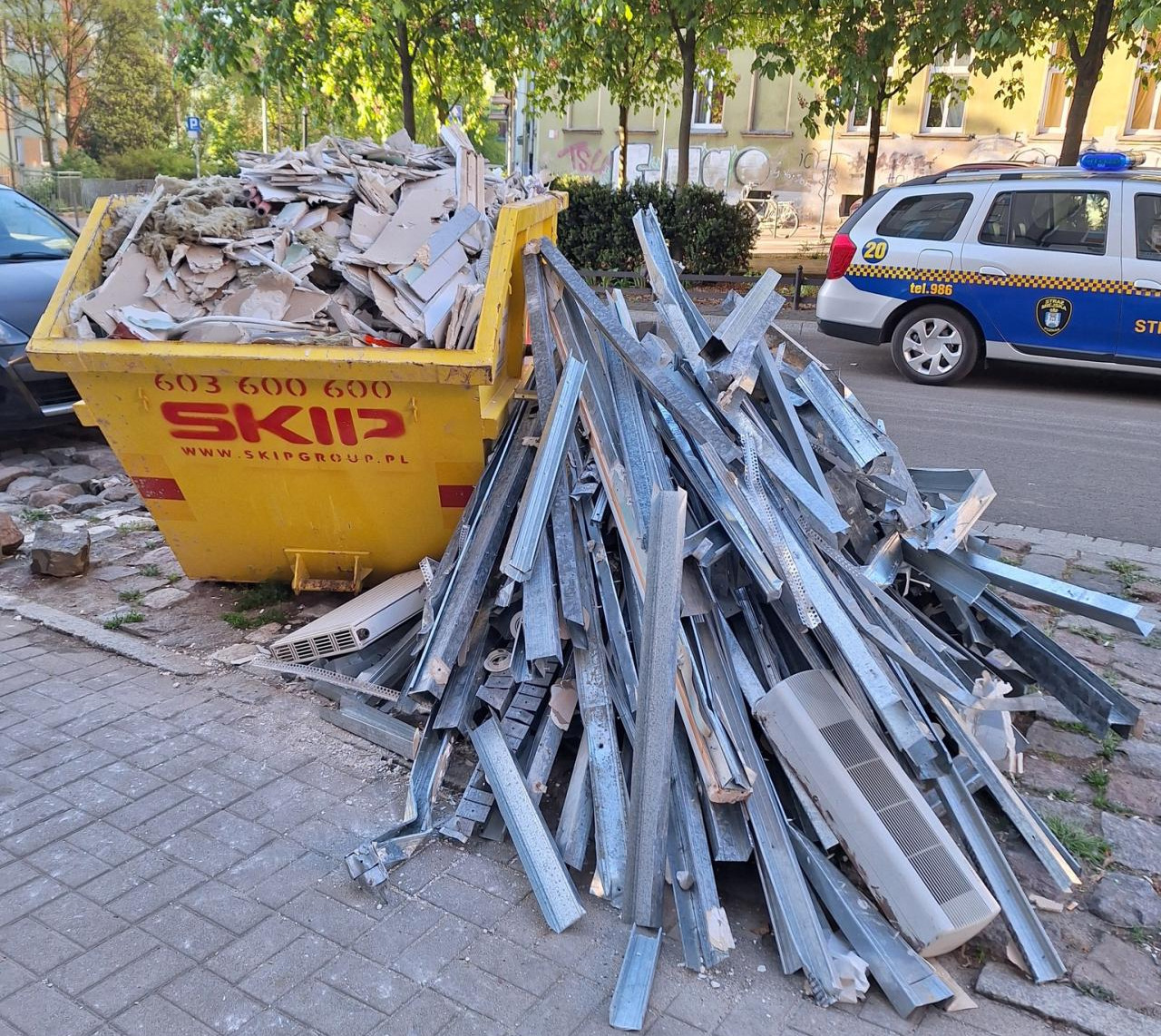 Taki widok na poznańskiej ulicy. "Mogły stwarzać realne zagrożenie"