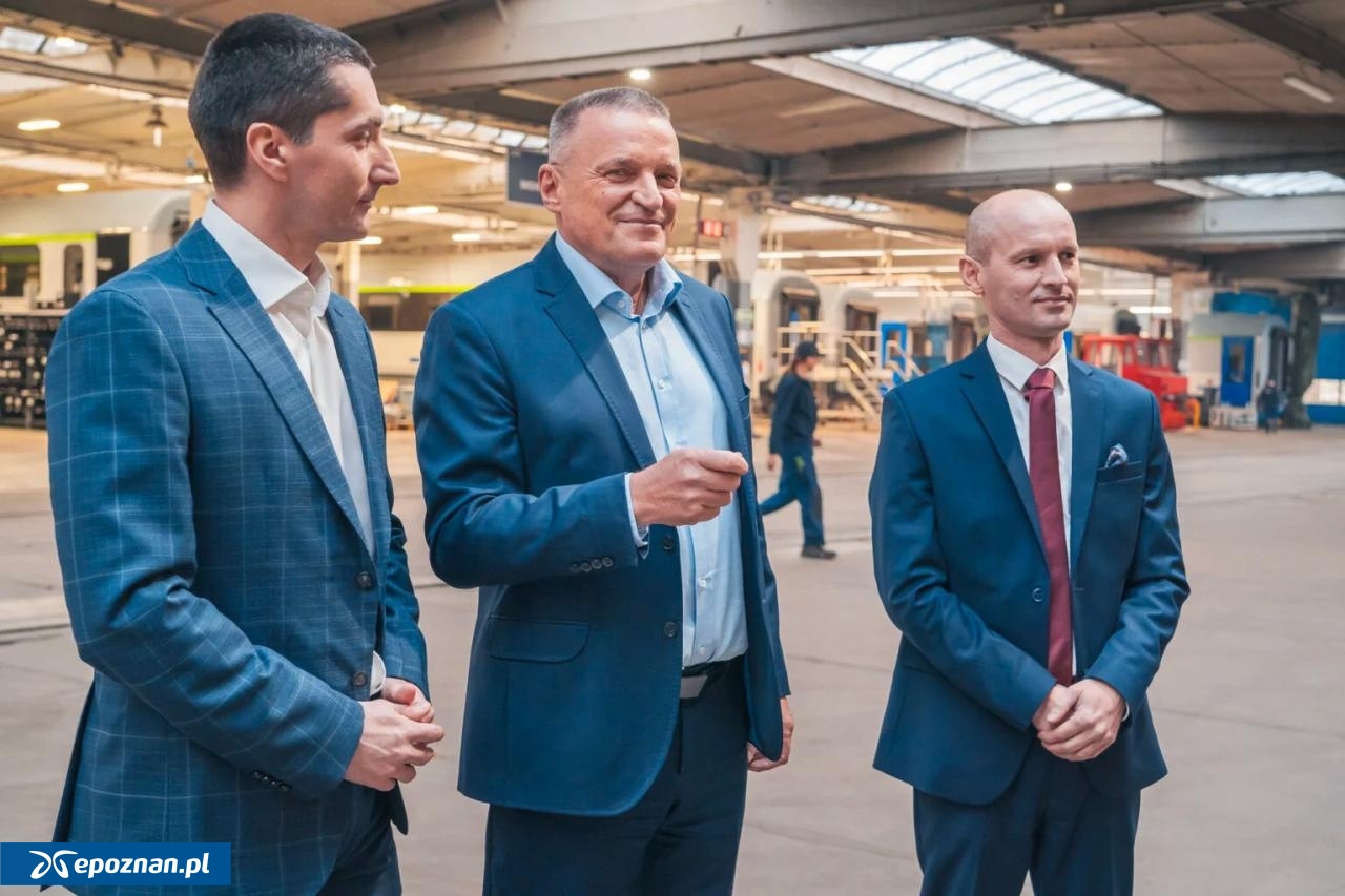 Od lewej: Wojciech Pyka, Jerzy Woliński, Piotr Wasilewski | fot. fpspoznan.pl