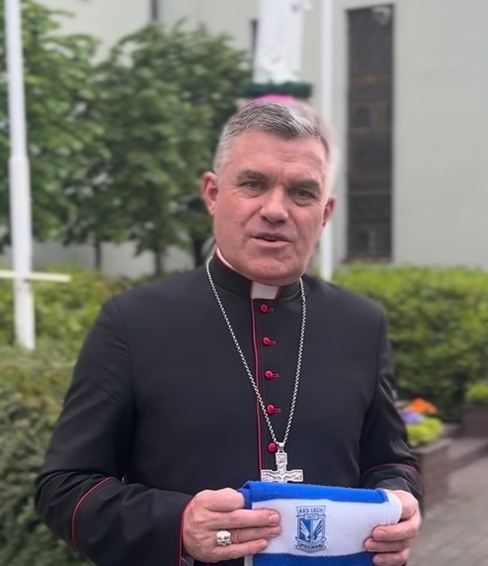 Arcybiskup Zieliński: "Jestem wdzięczny za jedną z opraw kibiców Lecha Poznań."