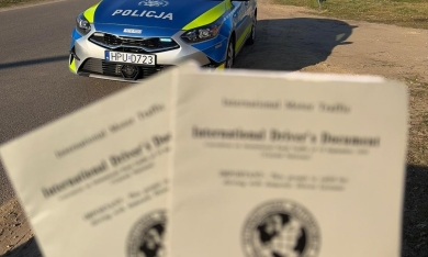 Region. Dwóch mężczyzn podczas kontroli przedstawiło fałszywe dokumenty prawa jazdy. Grozi im 5 lat pozbawienia wolności