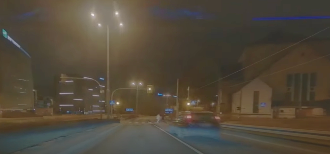 Skandaliczne zachowanie kierowcy na Małych Garbarach. Poszukiwani pokrzywdzeni i świadkowie