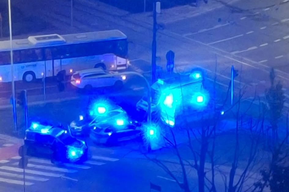 Nocna awantura na Rondzie Rataje. "Co tym ludziom odwala, iż w taki sposób się zachowują!"