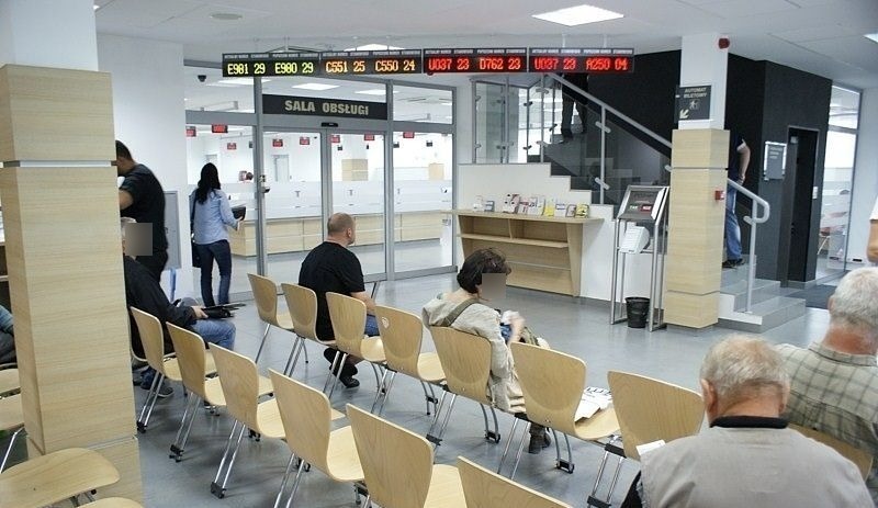 Problem z rejestracją auta w Poznaniu. "Najbliższy wolny termin po 4 tygodniach"