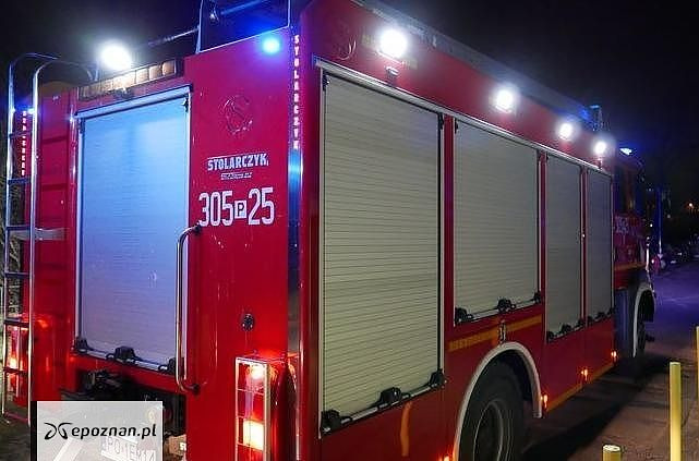 Nocna akcja strażaków w Poznaniu. Odebrano zgłoszenie o zawalonym budynku