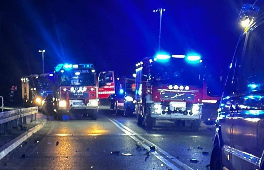 Śmiertelne potrącenie pieszej nocą na Lechickiej. Kierowca Porsche zatrzymany, to były wyścigi?