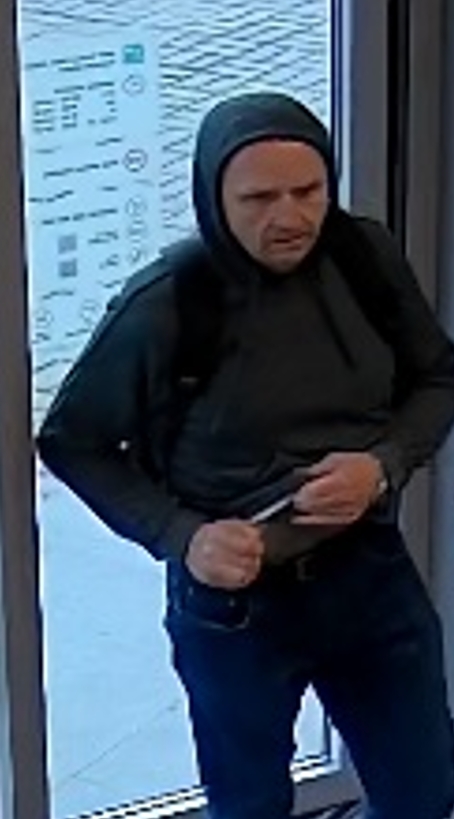 Śrubokrętem próbowano wymusić pieniądze na Poznaniaku. Poznajesz?