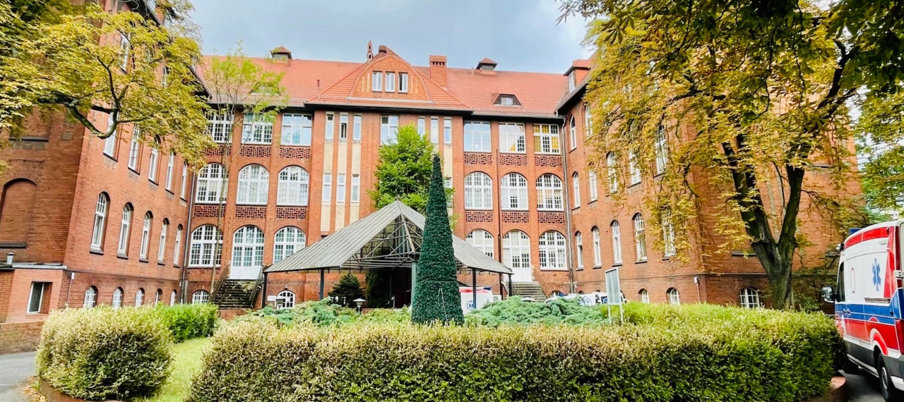Córka zmarłego pacjenta skarży się na poznański szpital. Mówi o niedożywieniu i braku higieny