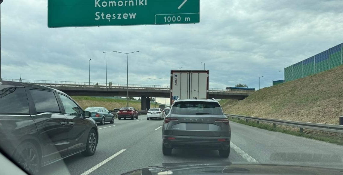 Gigantyczny zator na autostradowej obwodnicy Poznania. Kierowcy stoją w kilkukilometrowym korku