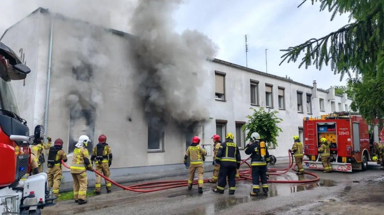 Mieszkanie pod Poznaniem doszczętnie spłonęło. Potrzebna pomoc!