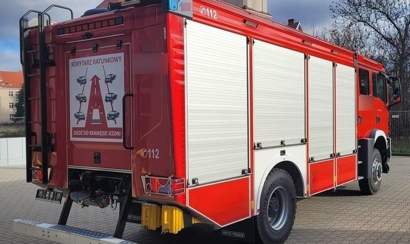 Uszkodzony gazociąg w pobliżu szpitala. To efekt prac budowlanych. Ewakuowano kilka osób