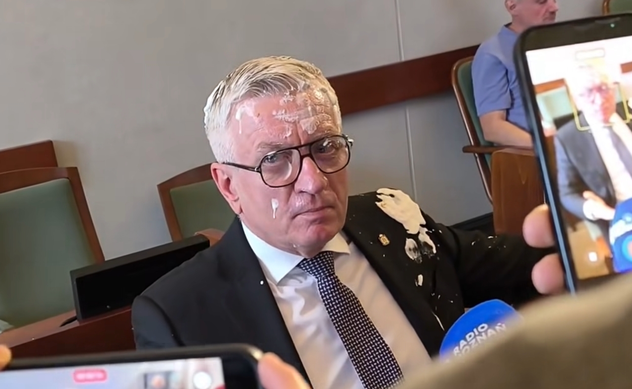 Jaśkowiak po ataku: "dobrze, iż z tej strony, z której nie widzę, gdyby było z drugiej to uderzeniem kontrującym mógłbym zrobić krzywdę agresorowi"