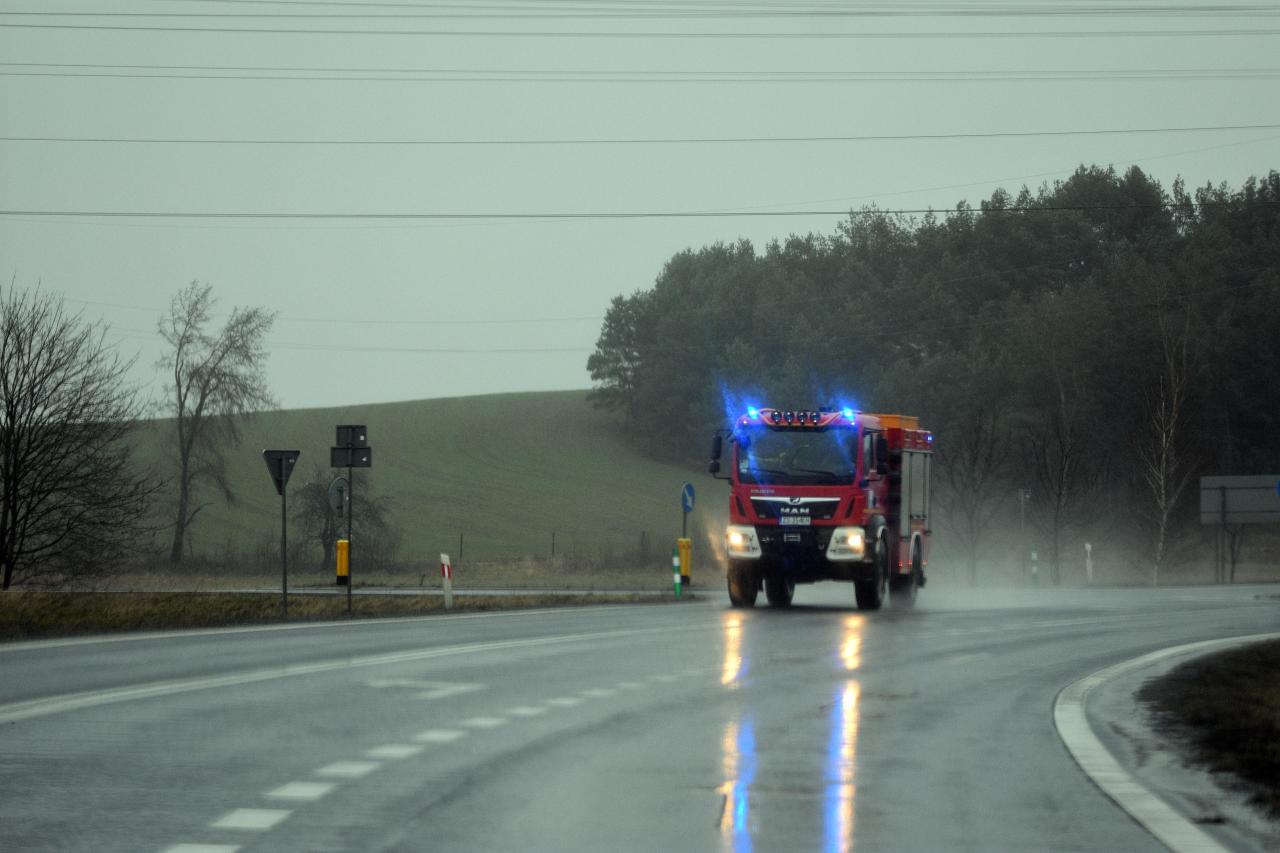 Niebezpieczna pogoda w Wielkopolsce. Strażacy odebrali już kilkadziesiąt zgłoszeń