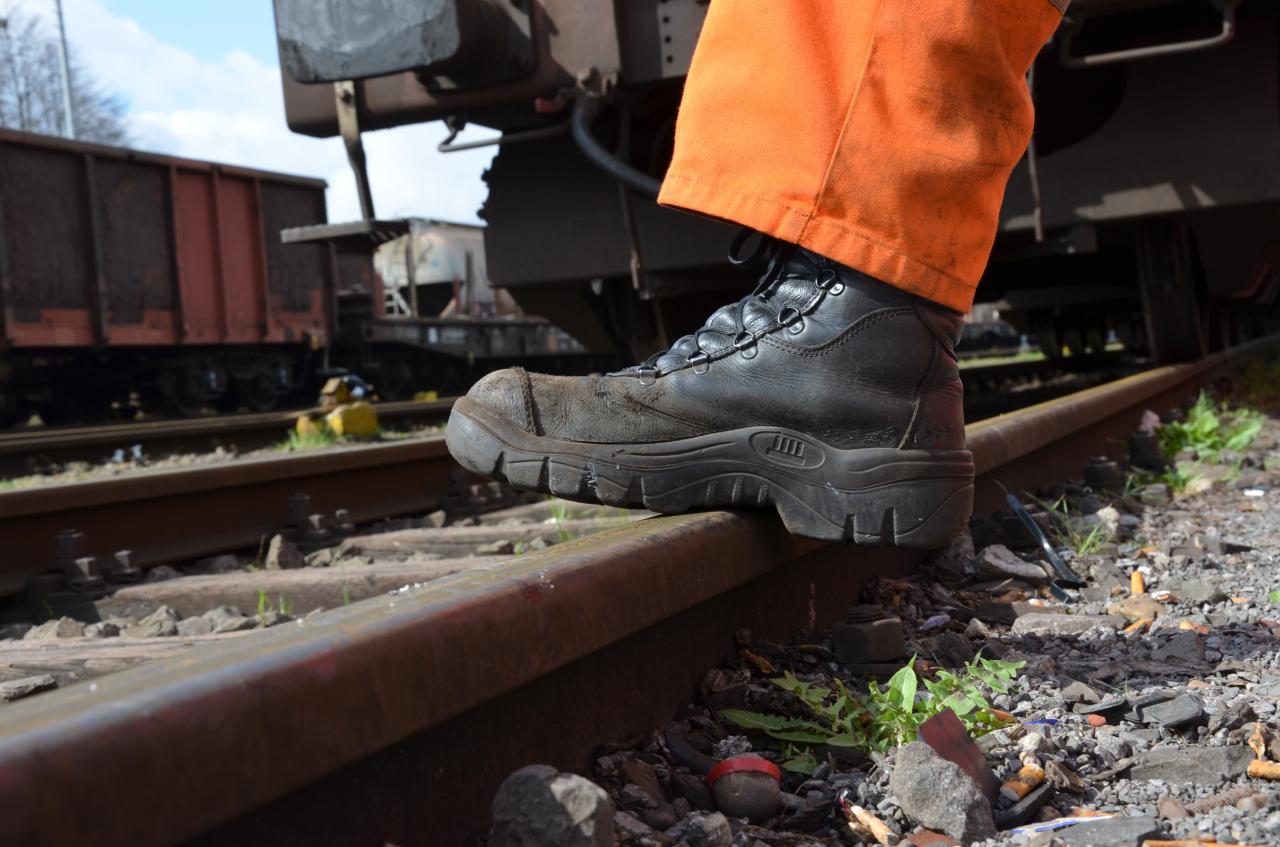 Nietypowe znalezisko w wagonie kolejowym w Poznaniu. Sprawą zajmuje się ABW