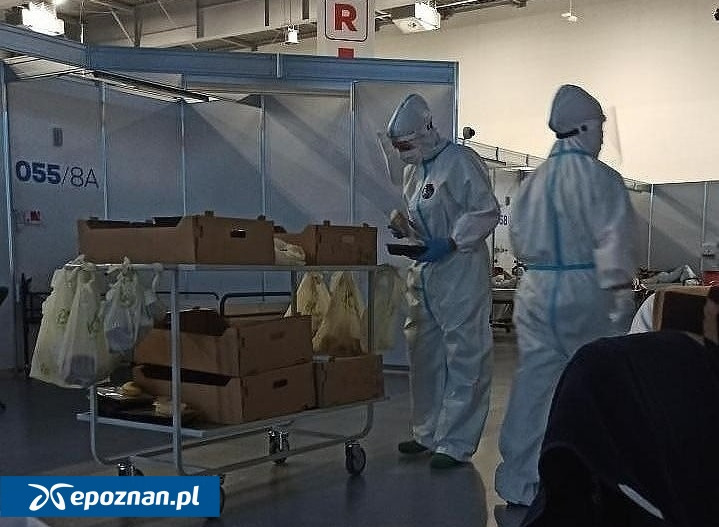 W czasie pandemii zabrakło tlenu w poznańskim szpitalu tymczasowym. Śledztwo częściowo umorzono