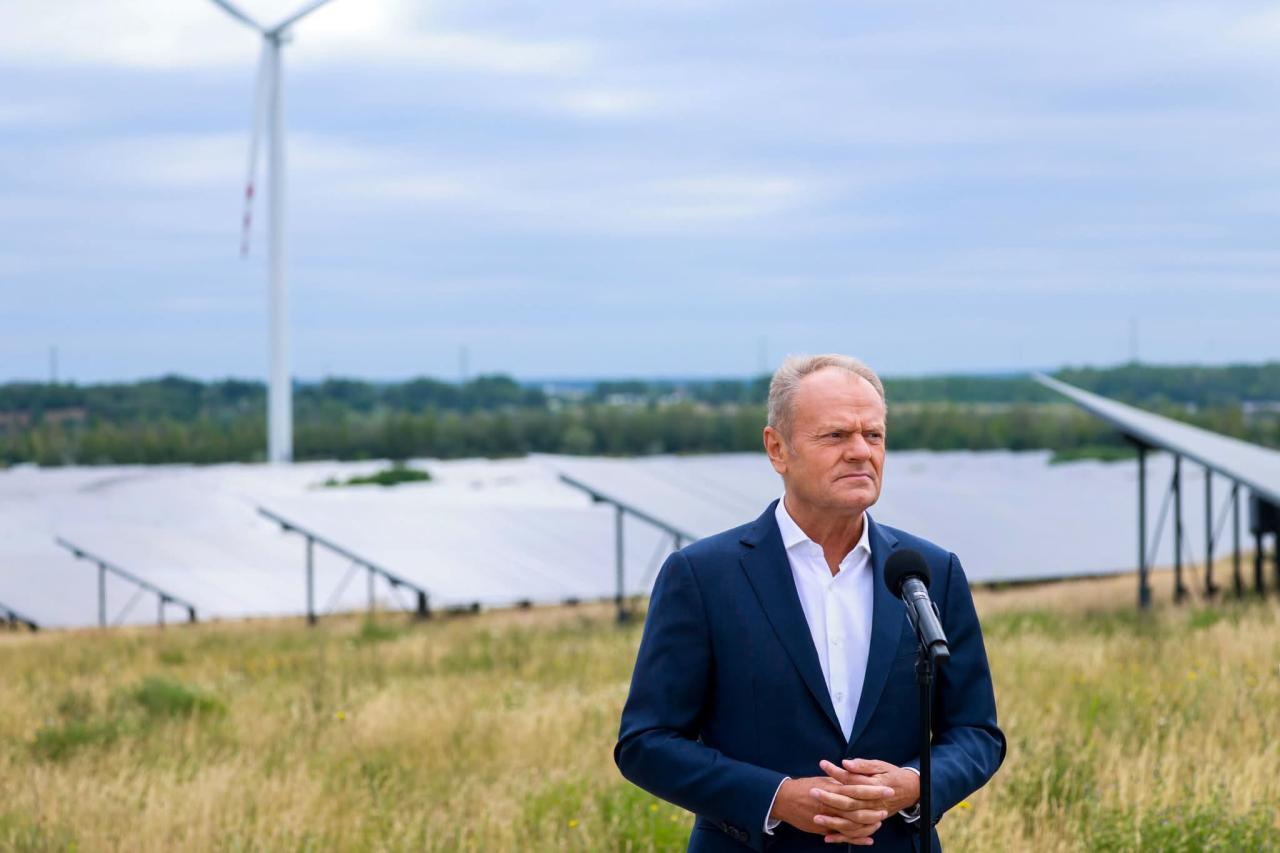 Premier Donald Tusk odwiedził ogromną inwestycję w Wielkopolsce. "Przedsięwzięcie nie tylko o wielkim praktycznym znaczeniu."