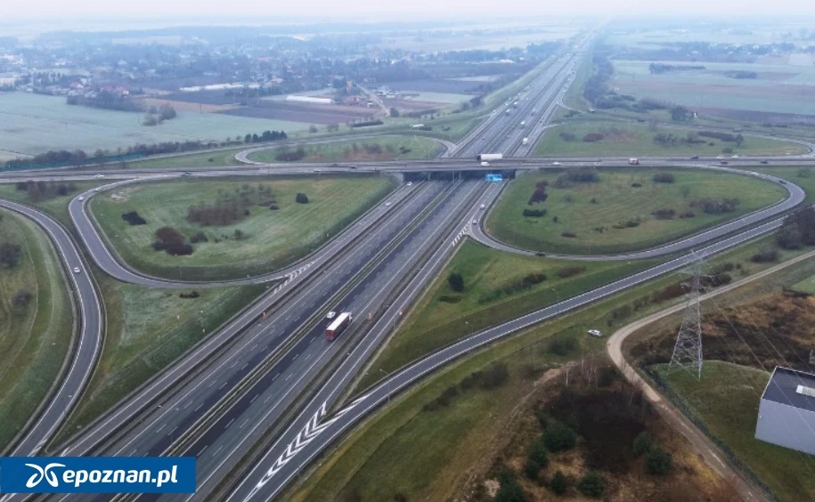 Na remontowanym węźle Poznań-Krzesiny nic się nie dzieje? Co na to Autostrada Wielkopolska?