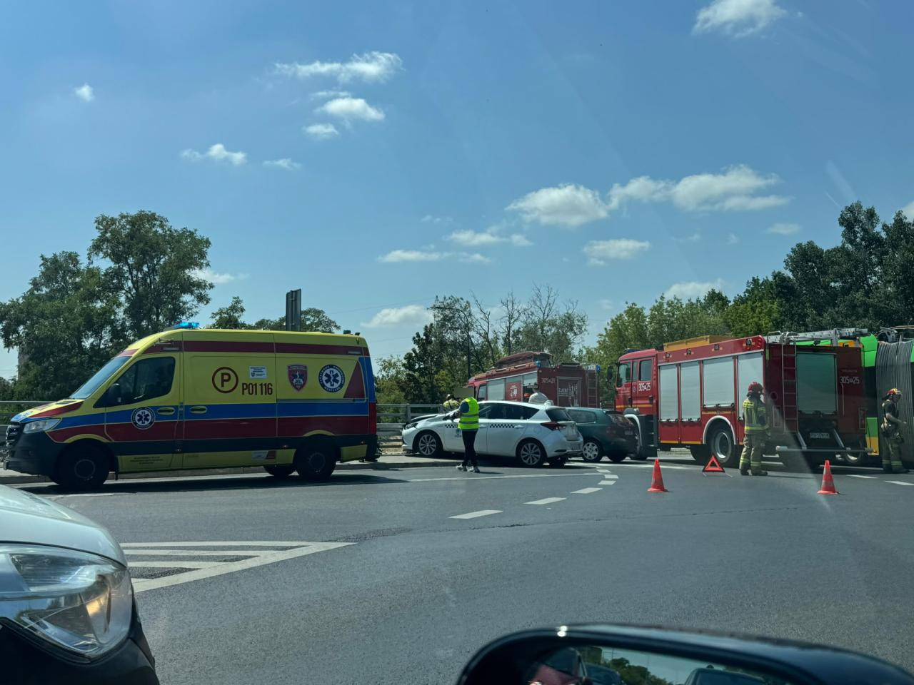 Zderzenie z udziałem dwóch samochodów w Poznaniu