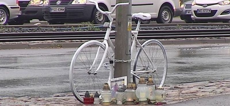 Ghost Bike z ul. Jana Pawła II